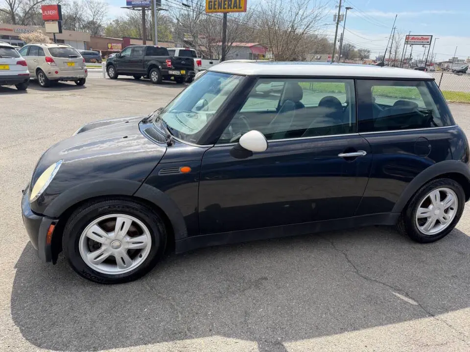 2006 MINI Cooper Base photo 3