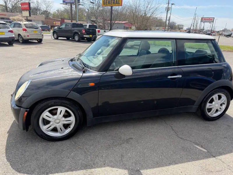2006 MINI Cooper Base photo 3