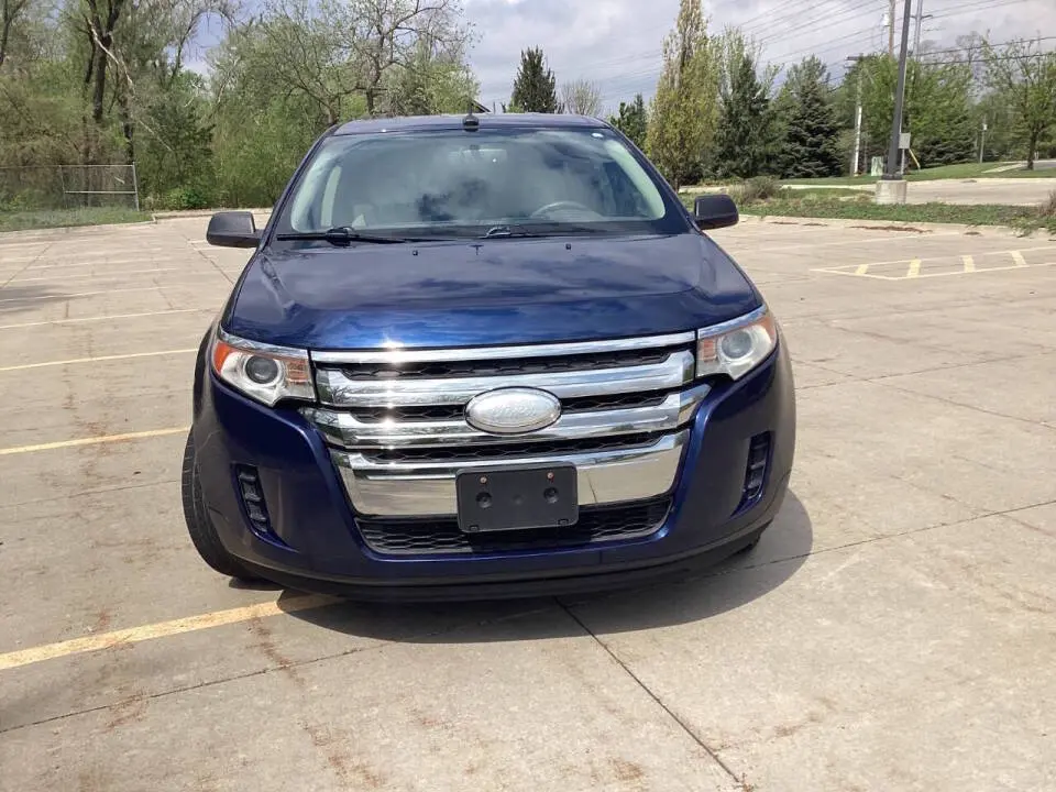 2012 Ford Edge SE photo 3