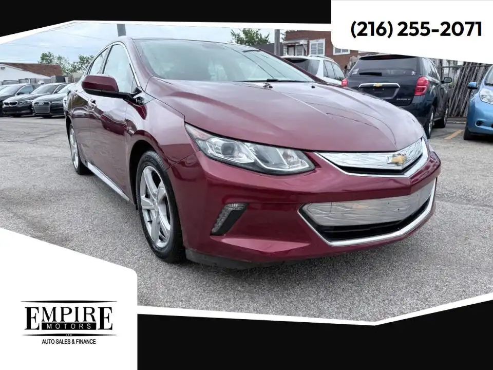 2017 Chevrolet Volt LT's photo