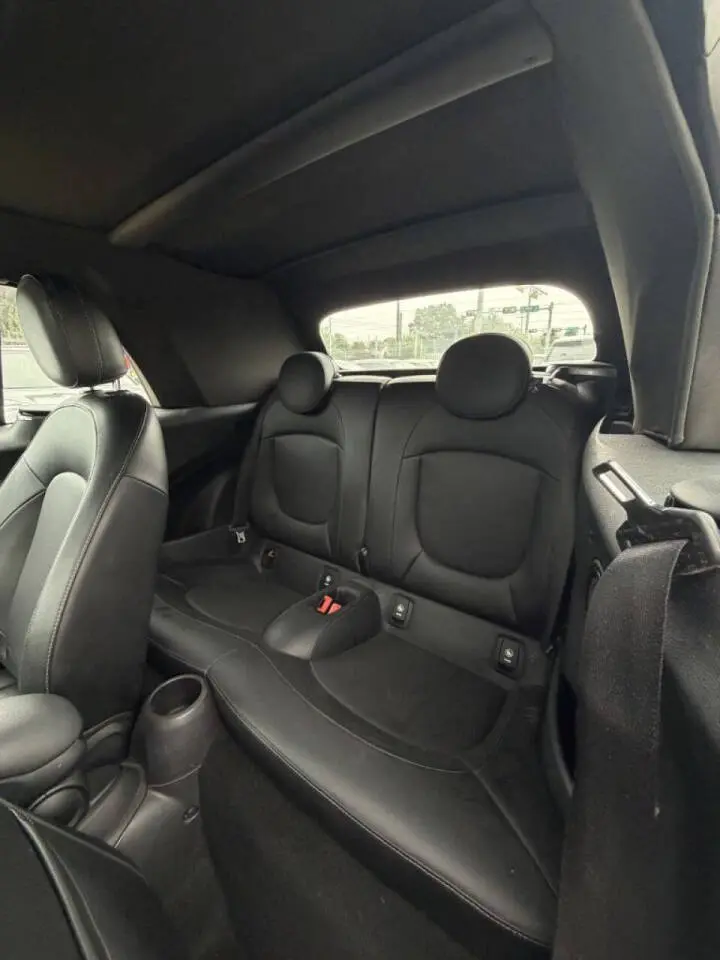 2016 MINI Cooper Base photo 5