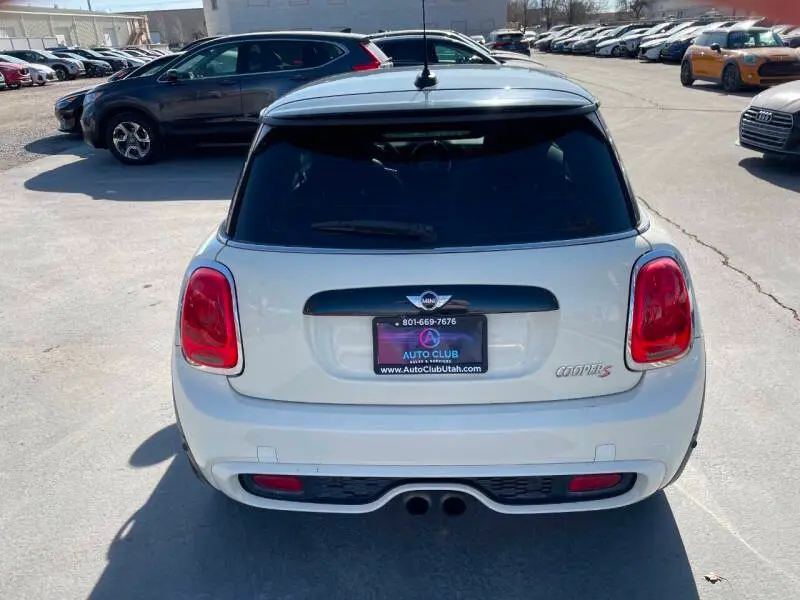 2016 MINI Cooper S photo 5