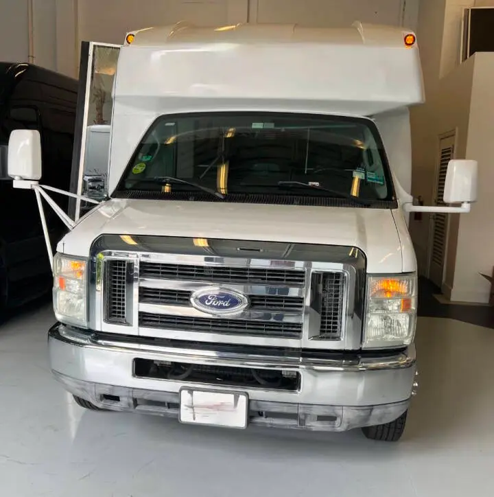 2011 Ford E-Series undefined photo 5