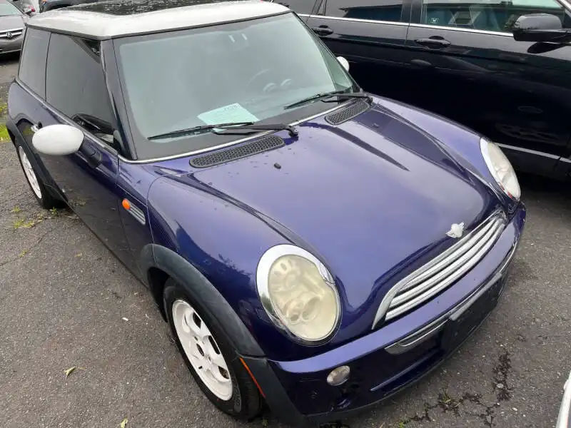 2005 MINI Cooper Base's photo