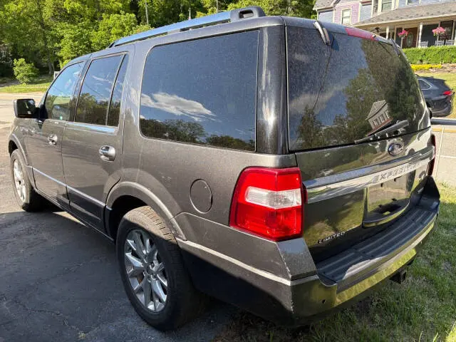 2017 Ford Expedition Limited 4X4 photo 4