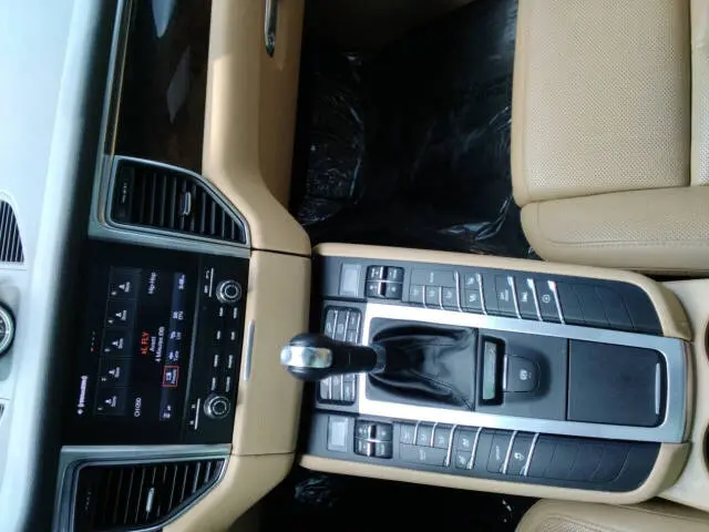 2017 Porsche Macan Base photo 4