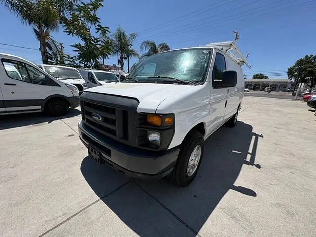 2013 Ford E-Series E-250 Van photo 3