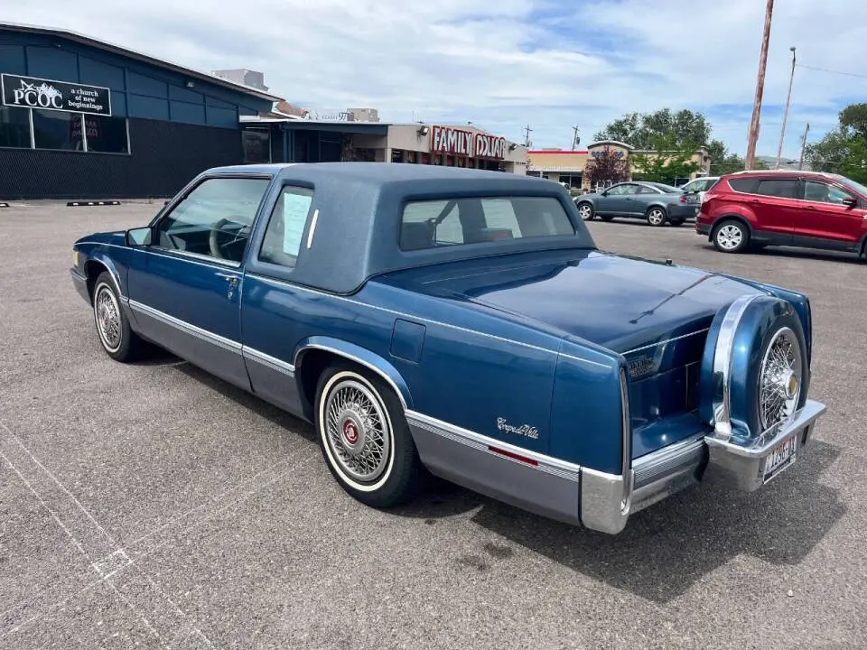 1990 Cadillac DeVille Base photo 5