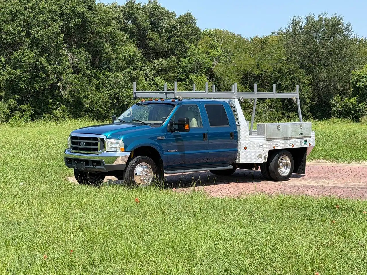 2000 Ford F-450's photo