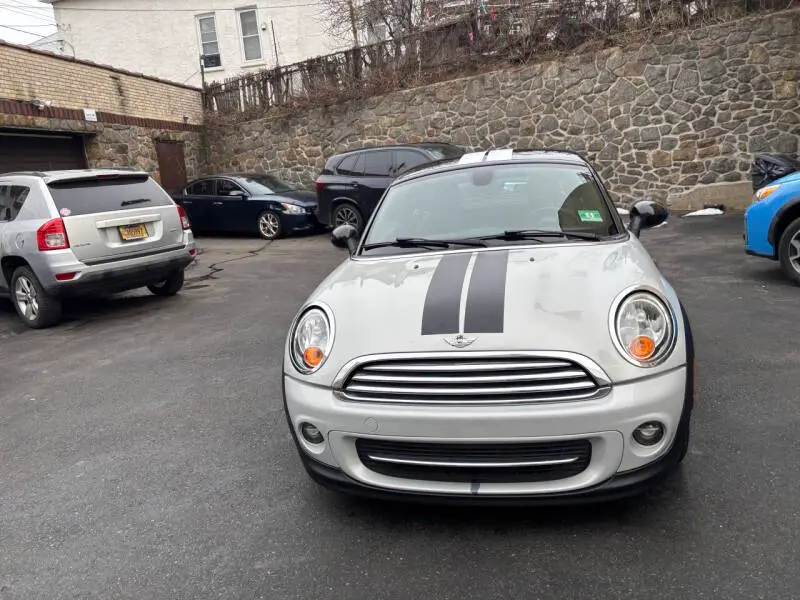 2014 MINI Cooper Base photo 5