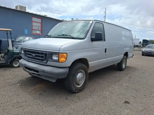 2004 Ford E-Series E-350 Super Duty Extended's photo