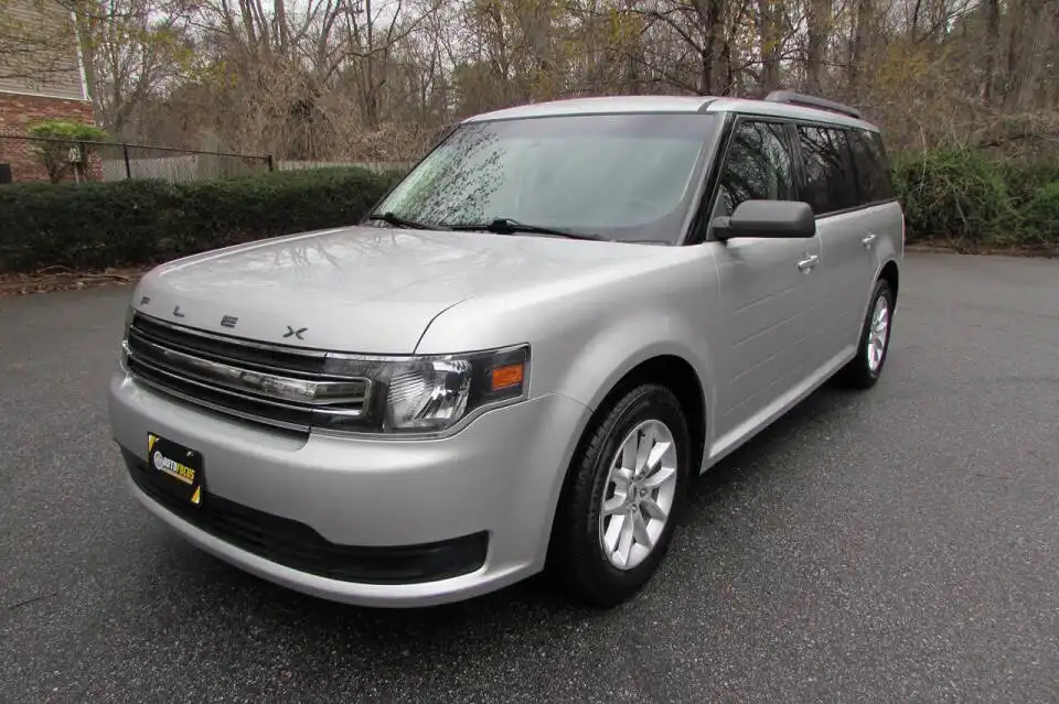 2019 Ford Flex SE FWD's photo