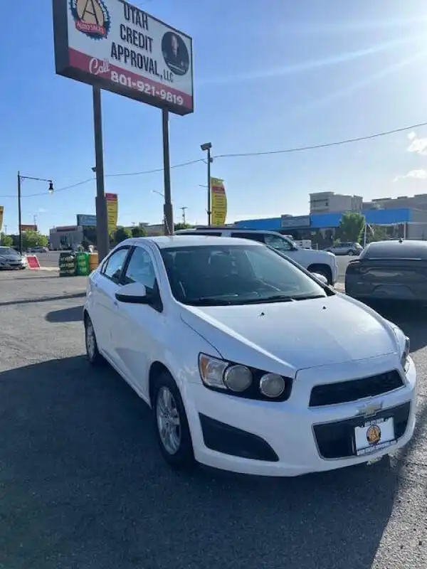 2016 Chevrolet Sonic Sedan LT Automatic's photo