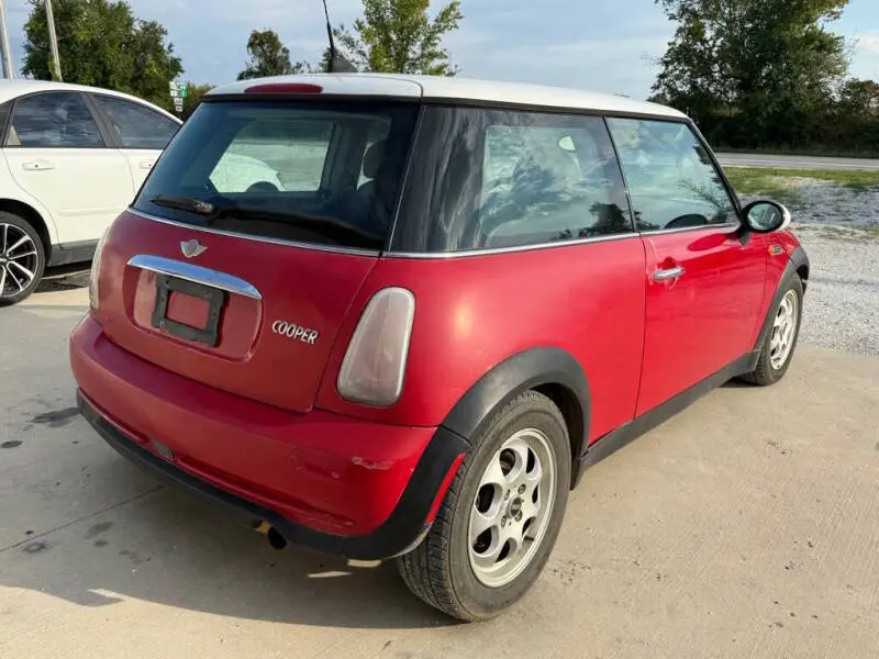 2005 MINI Cooper Base photo 5