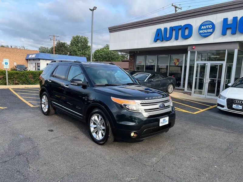 2015 Ford Explorer XLT photo 3