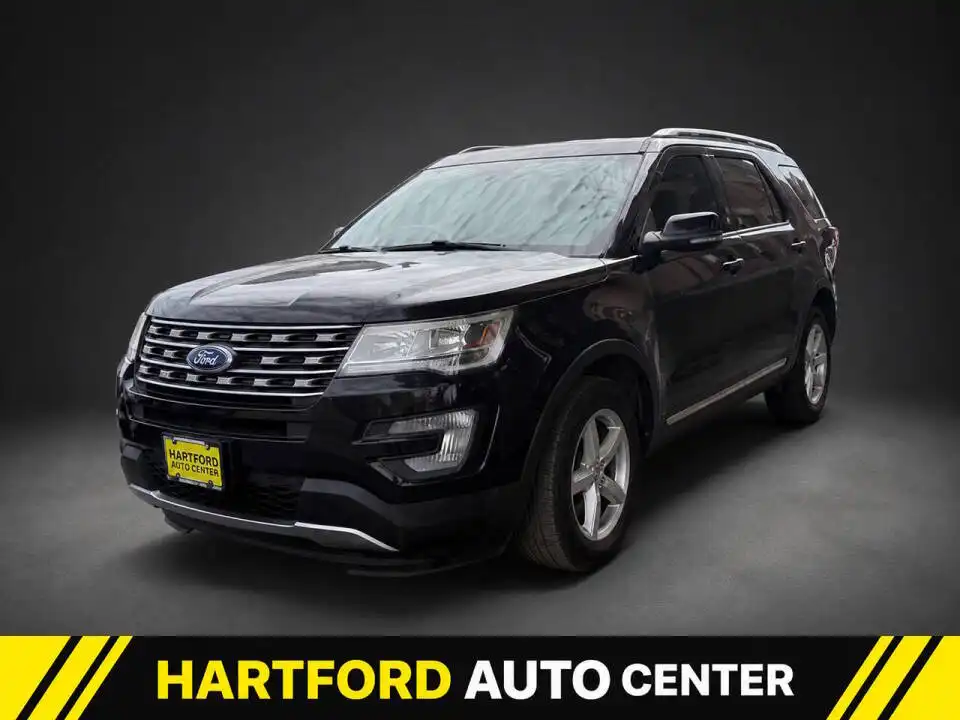 2017 Ford Explorer XLT 4WD's photo