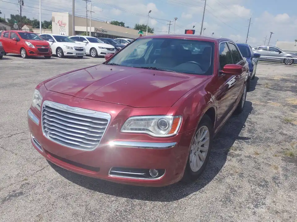 2013 Chrysler 300 Base's photo