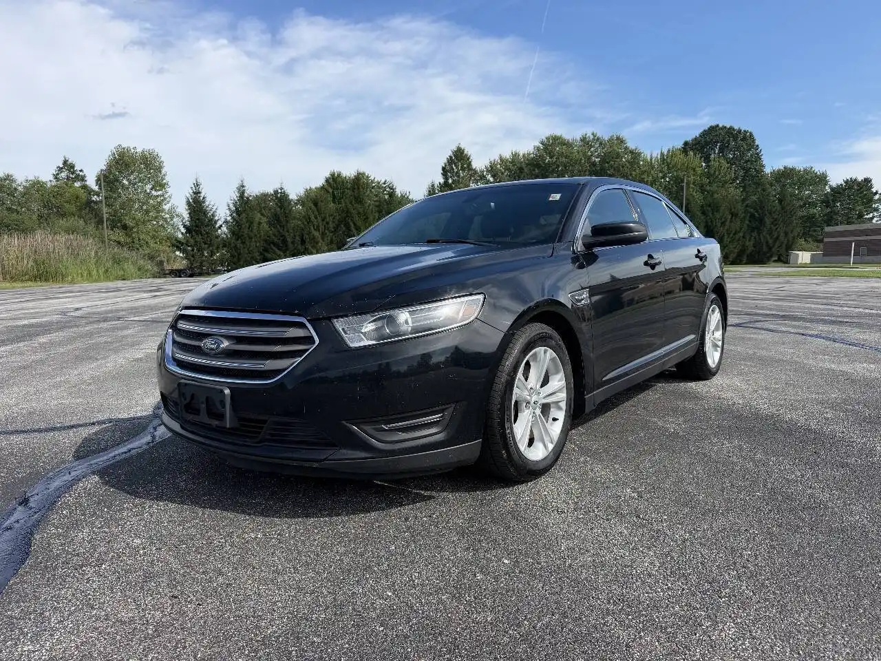2017 Ford Taurus SEL FWD's photo