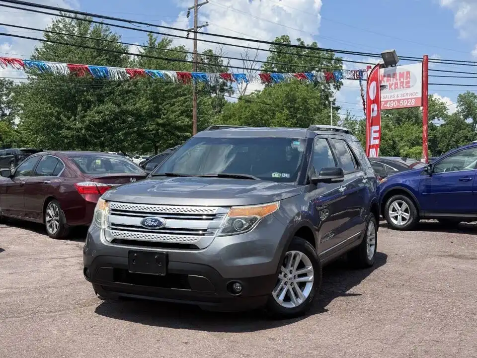 2014 Ford Explorer XLT 4WD's photo