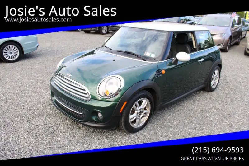 2013 MINI Cooper Base's photo