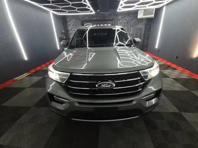 2020 Ford Explorer XLT 4WD's photo