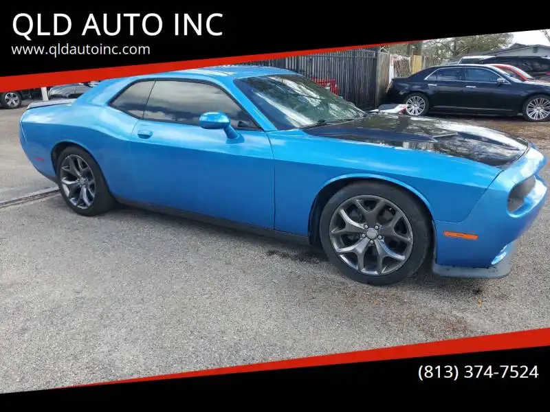 2015 Dodge Challenger SXT Plus's photo