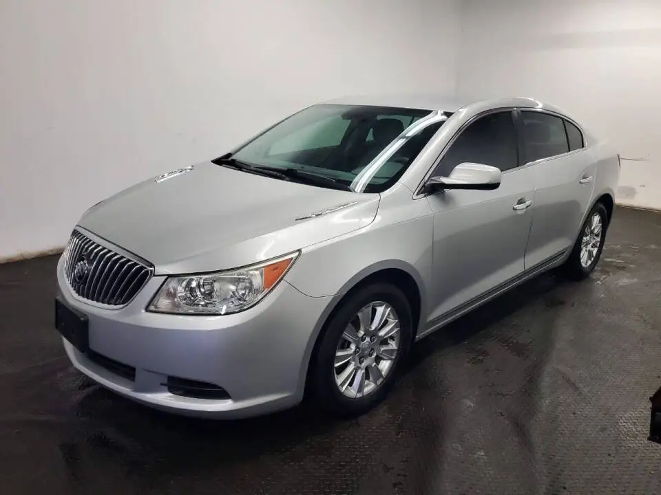 2013 Buick LaCrosse Base photo 1