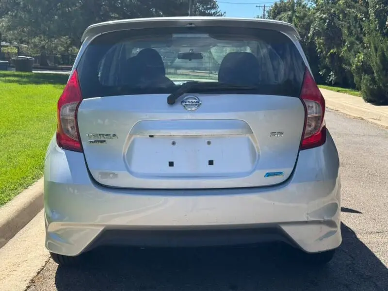2016 Nissan Versa Note 1.6 SR CVT photo 4
