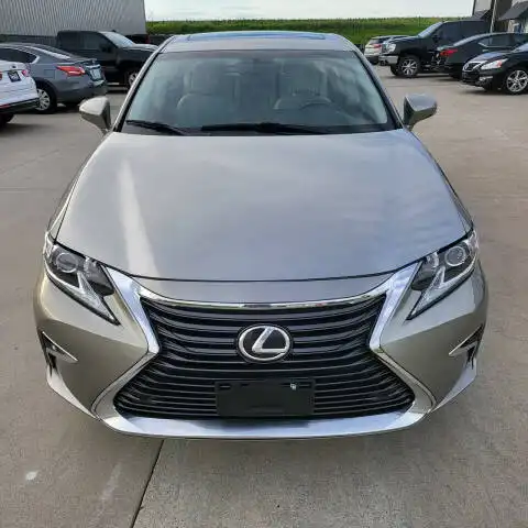 2016 Lexus ES 350 350's photo