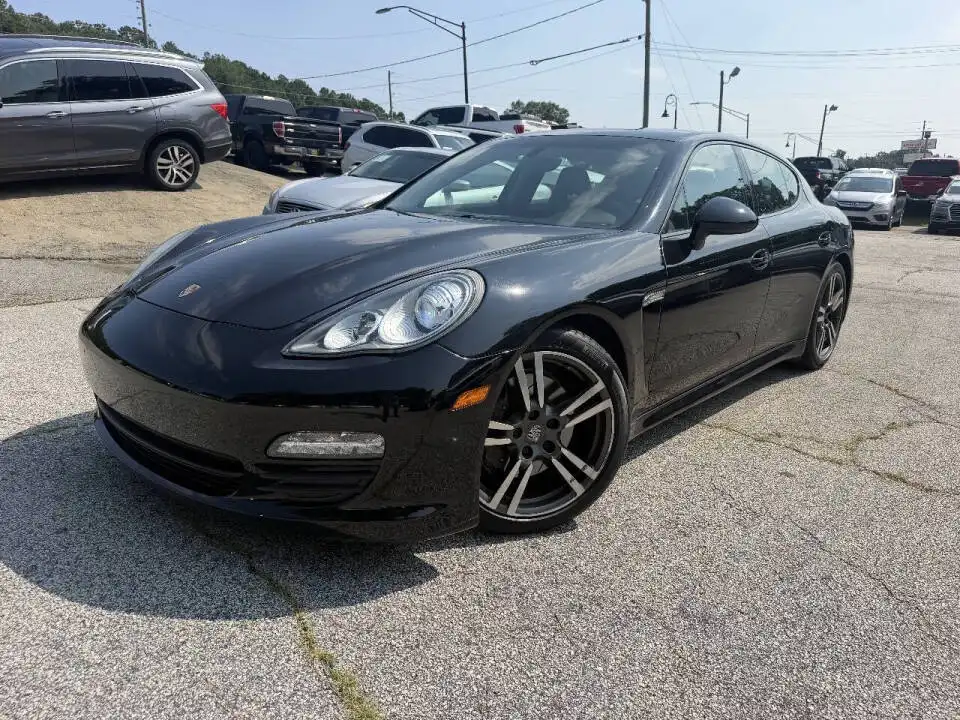 2012 Porsche Panamera 4's photo