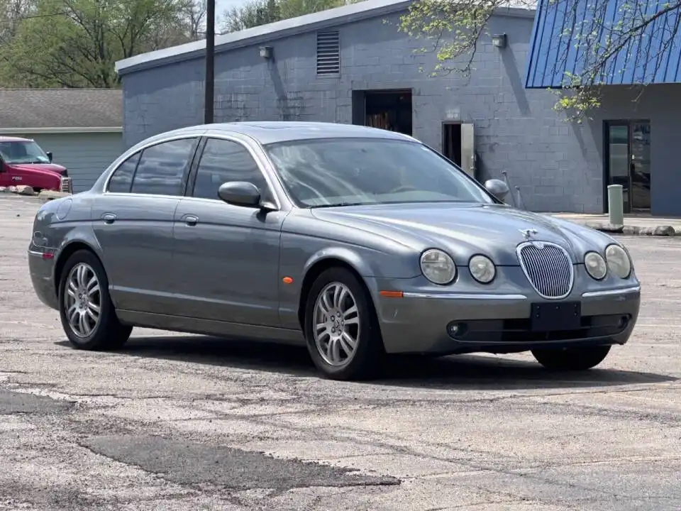 2005 Jaguar S-Type 3.0's photo