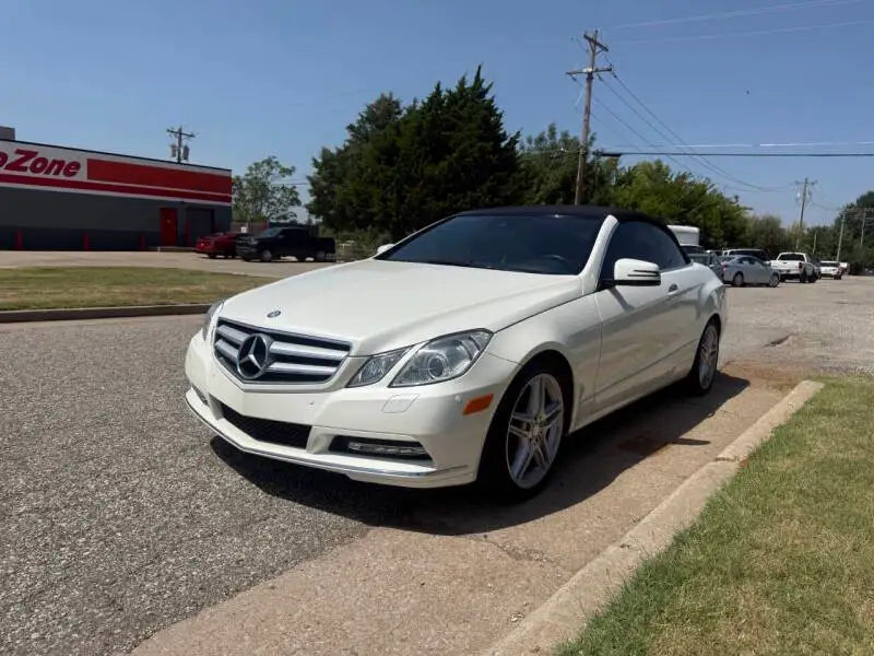 2013 Mercedes-Benz E-Class E350's photo
