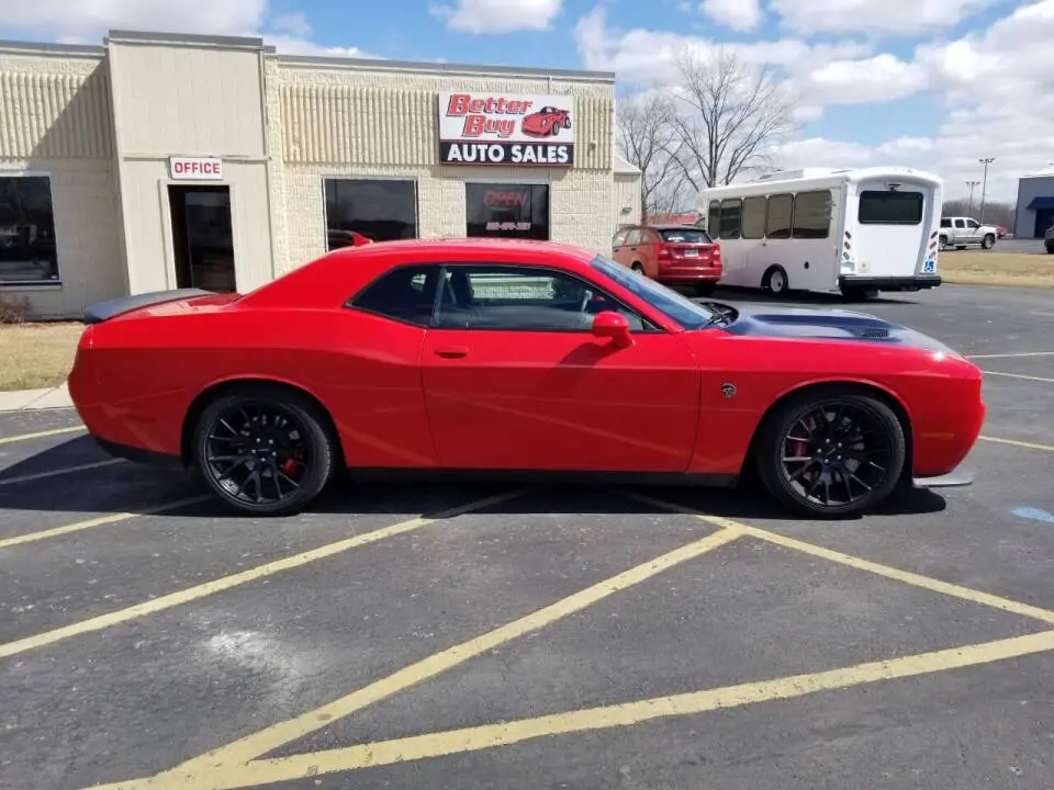 2016 Dodge Challenger SRT Hellcat photo 5