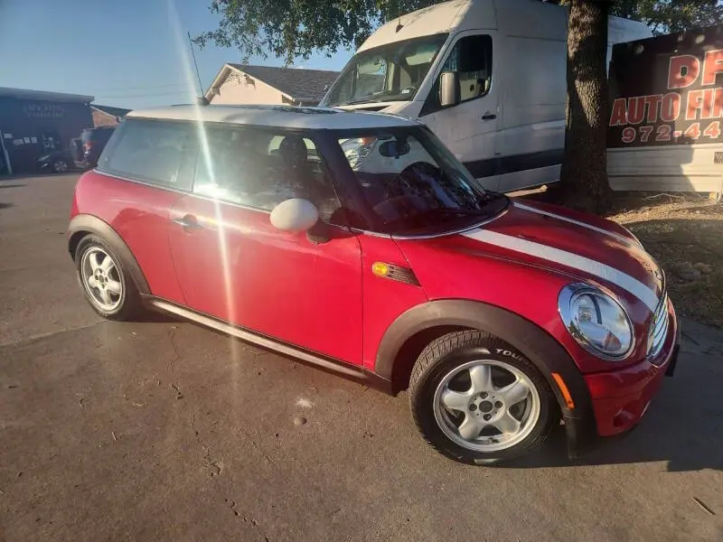 2009 MINI Cooper Base photo 3