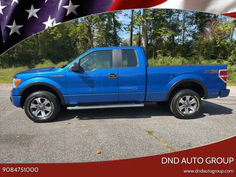 2014 Ford F-150 STX 4WD SuperCab 145 in's photo