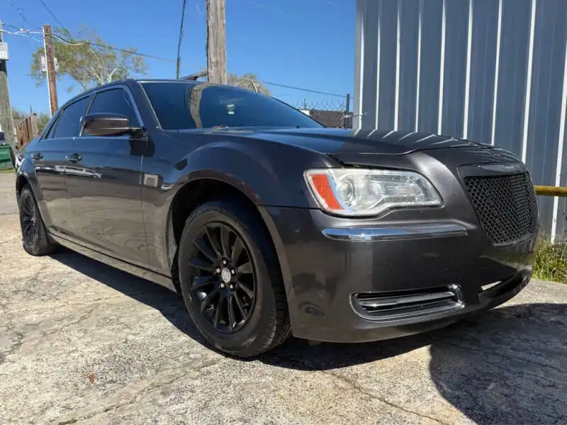 2013 Chrysler 300 Base's photo