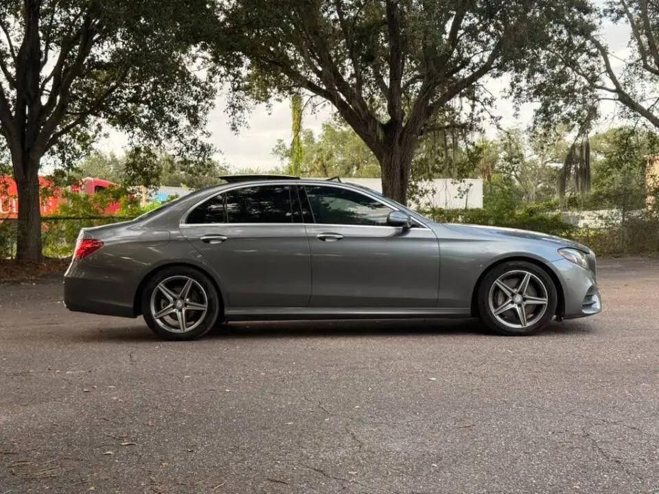 2017 Mercedes-Benz E-Class E300 photo 5