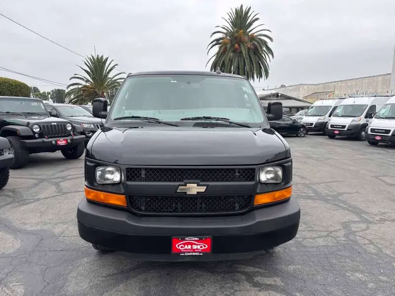 2016 Chevrolet Express 2500 Work Van HD photo 3