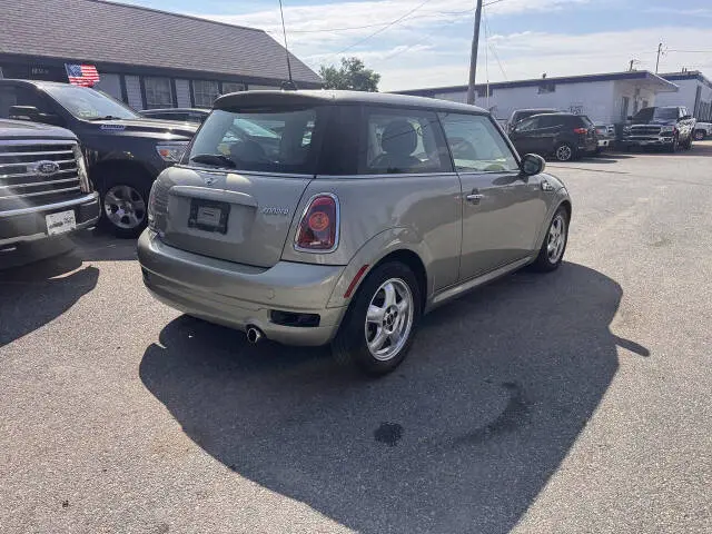 2008 MINI Cooper Base photo 4
