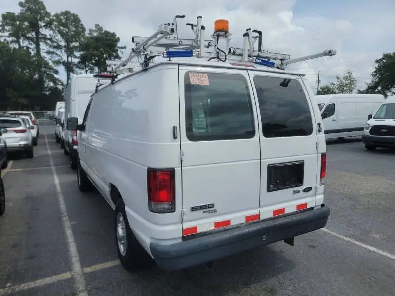 2013 Ford E-Series E-150 Van photo 4