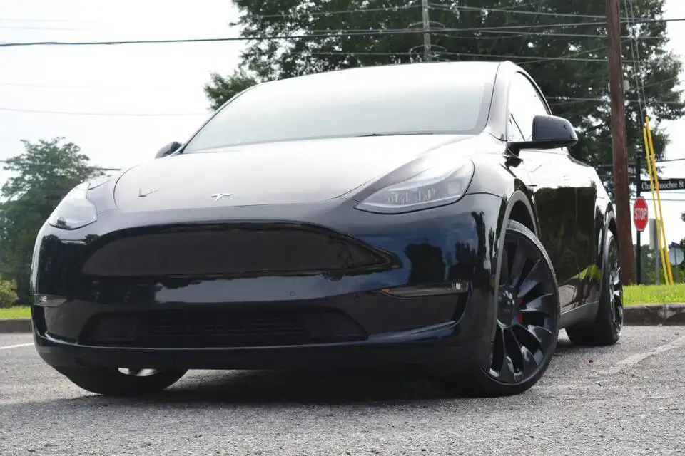 2022 Tesla Model Y Performance Dual Motor All-Wheel Drive's photo