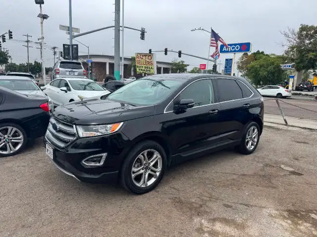2018 Ford Edge Titanium's photo