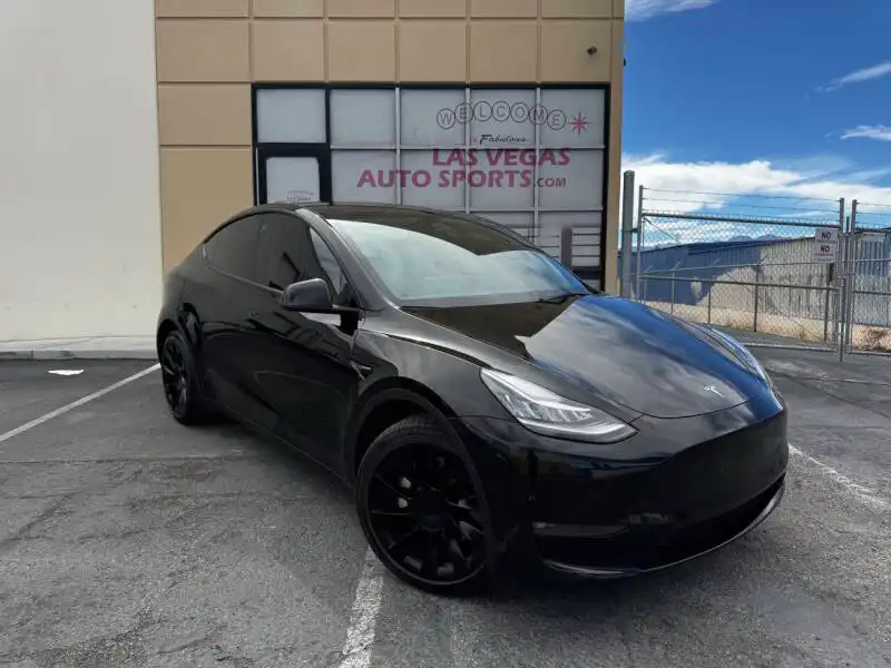 2022 Tesla Model Y Long Range Dual Motor All-Wheel Drive's photo