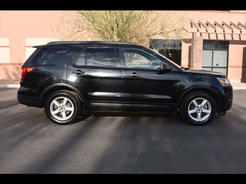 2018 Ford Explorer Base FWD's photo
