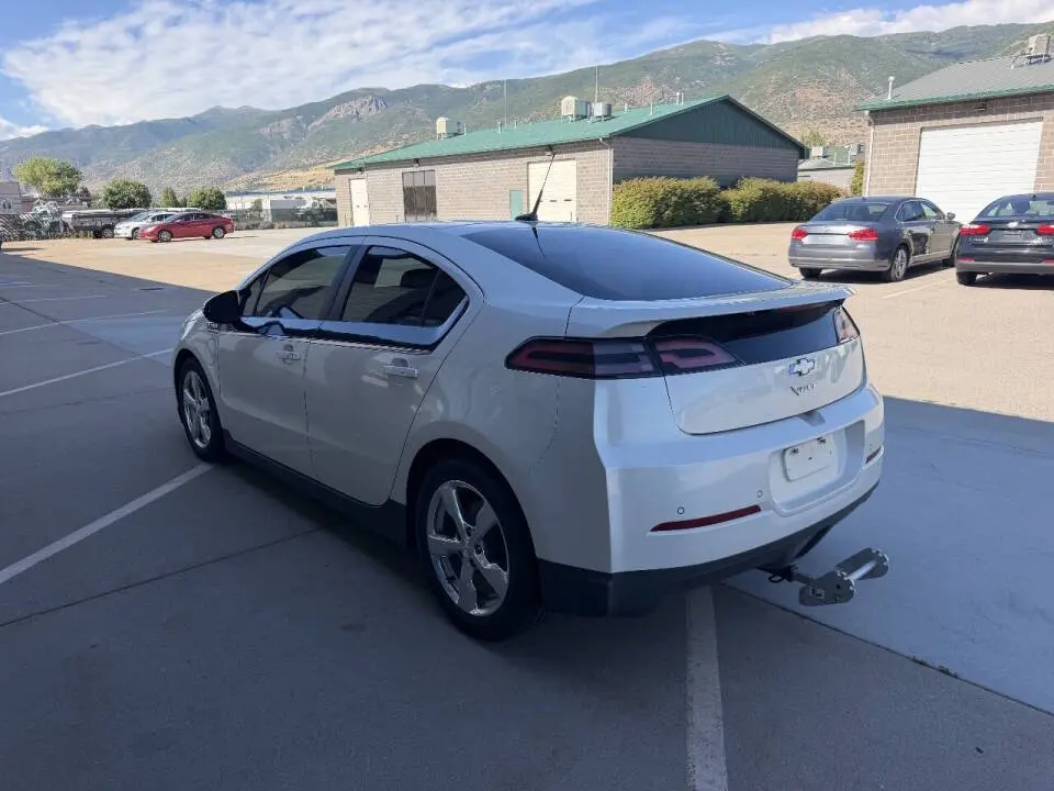 2013 Chevrolet Volt Base photo 4
