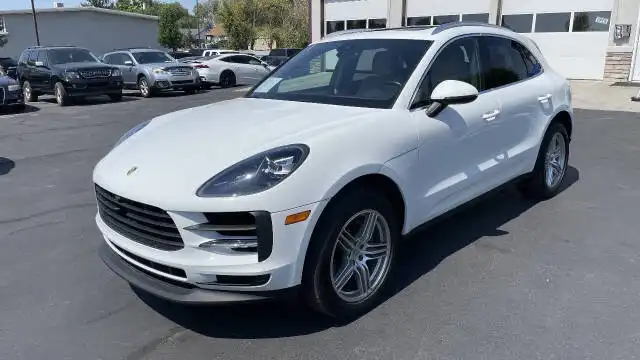 2019 Porsche Macan's photo