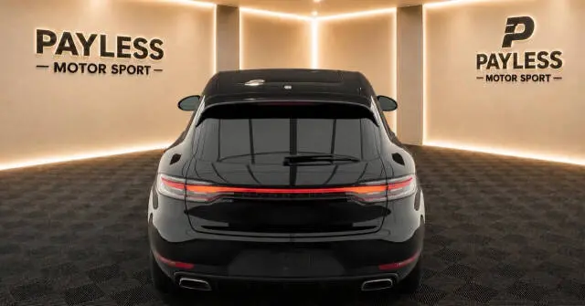 2021 Porsche Macan Base photo 4