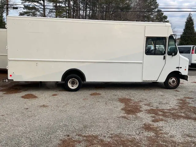 2012 Ford E-Series undefined photo 4