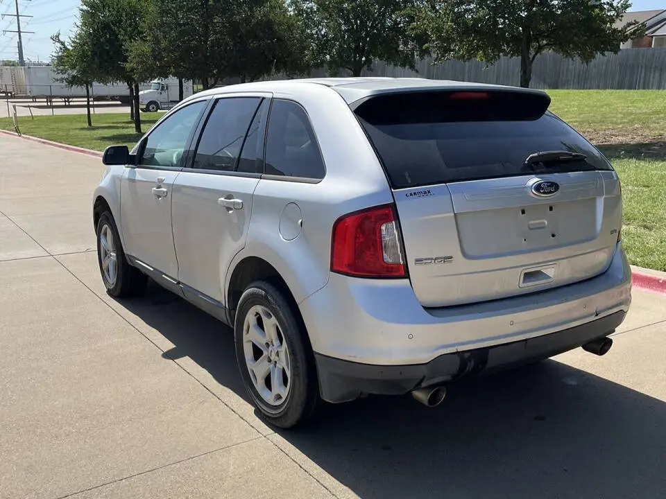 2012 Ford Edge SEL photo 5