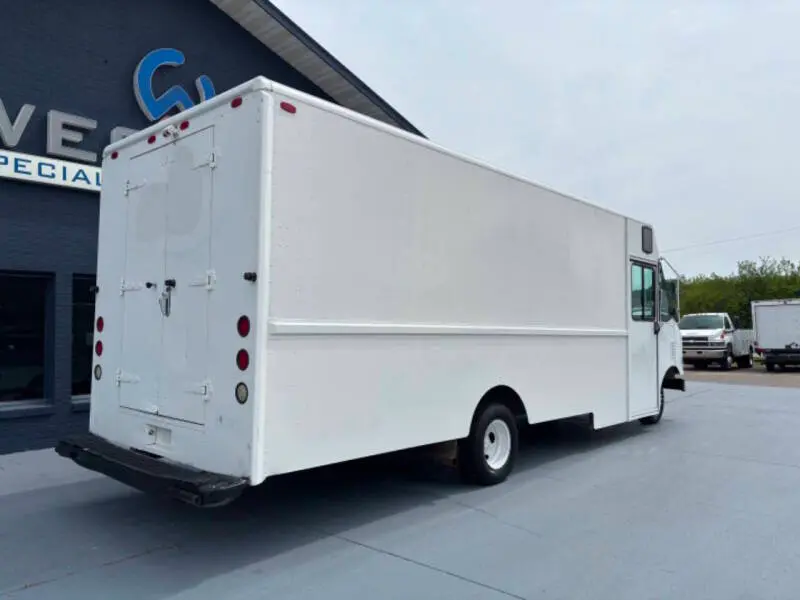 2006 Ford E-Series undefined photo 4